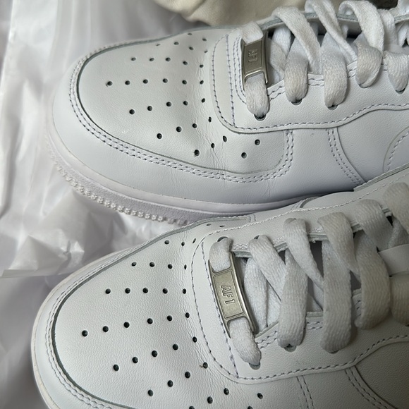 Nike Women's Air Force 1 ‘07 white SZ 9 - Picture 11 of 12